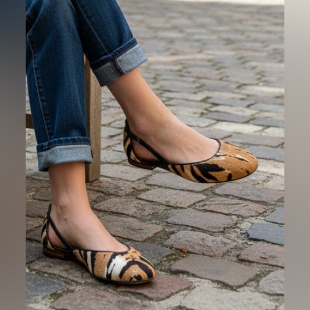 TALBOTS  Leonora Tiger Stripe Horse Hair Flats Size 6B
